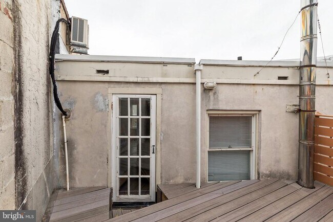 Building Photo - 918 E Passyunk Ave