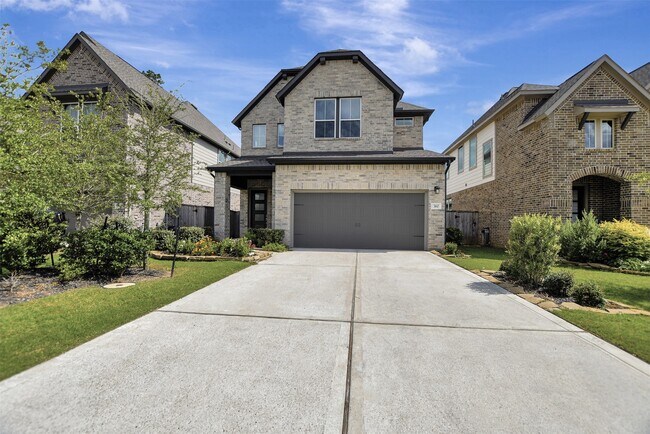 Building Photo - 360 Mallorn Ln