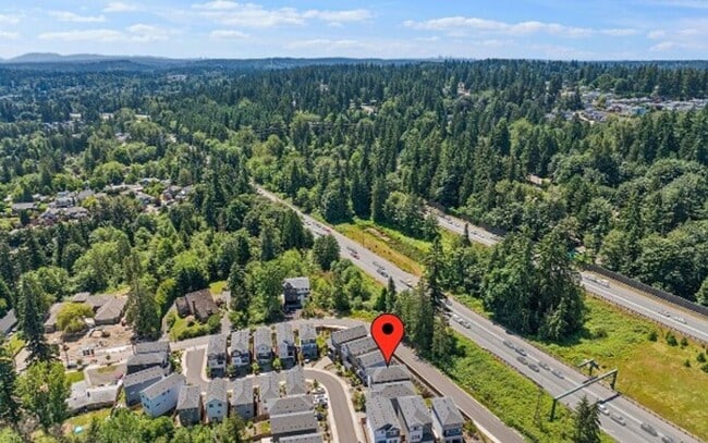 Building Photo - Modern 4-Bed Home in Northshore School District with A/C