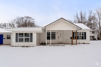 Building Photo - 9406 East 23rd St S