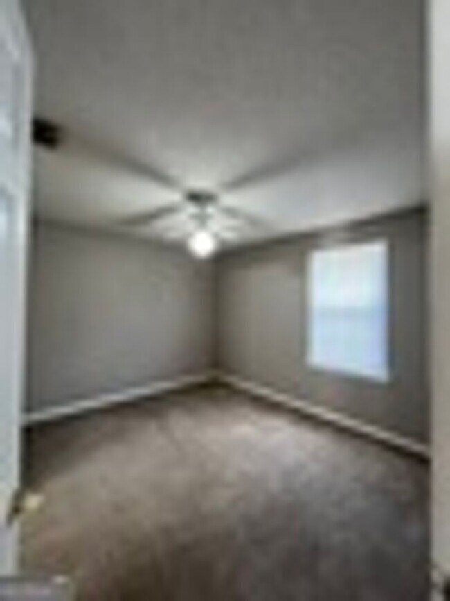 Building Photo - 409 Baltic Ct