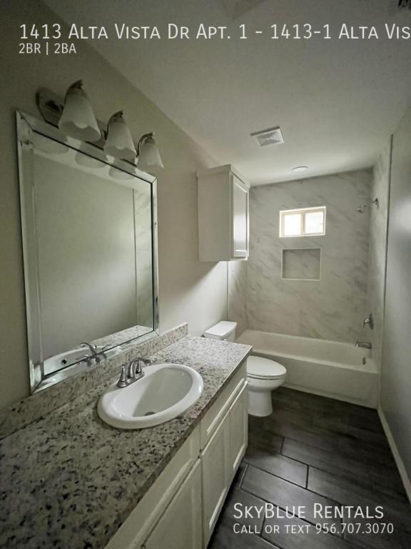 Building Photo - 1413 Alta Vista Dr