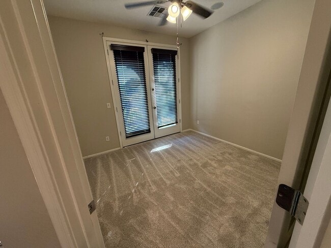 Building Photo - This is a great home located in Seville