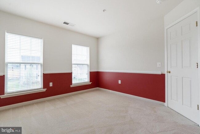 Building Photo - 9800 Traver St