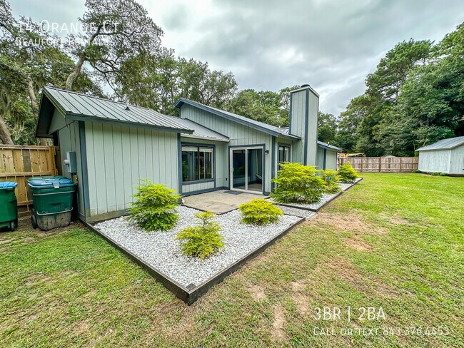 Building Photo - 14 Orange Ct