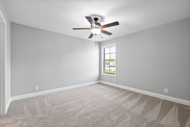 Building Photo - 250 Harrowgate Dr
