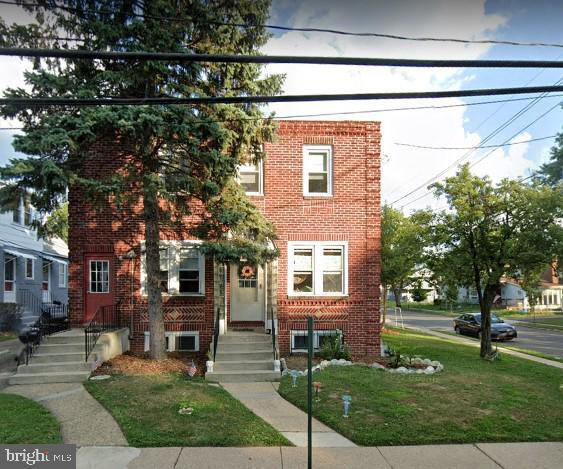 Building Photo - 100 E Holly