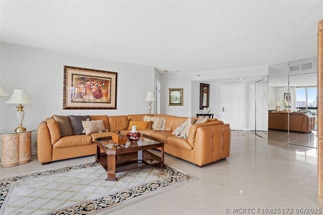 Building Photo - 3530 Mystic Pointe Dr