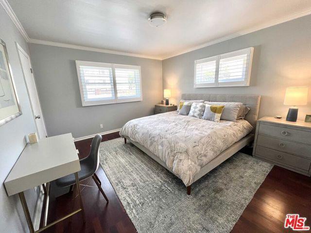 Primary Photo - 422 Pacific St