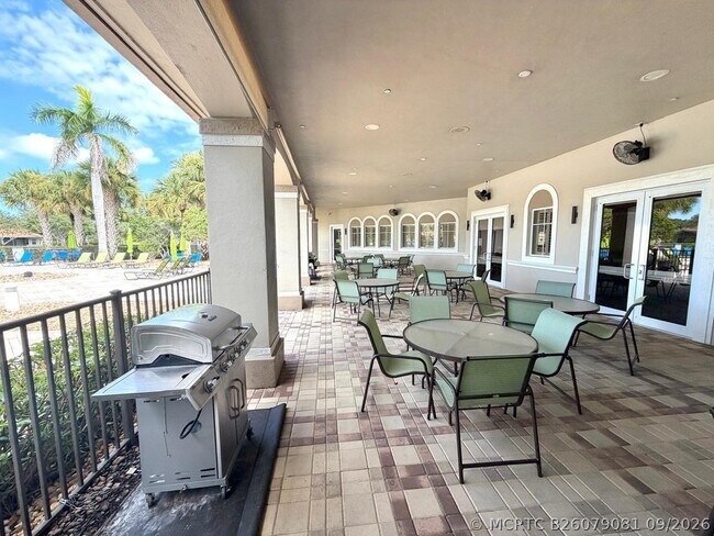 Building Photo - 8000 Carnoustie Pl
