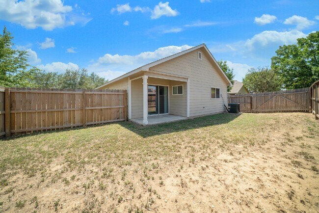 Building Photo - 9703 Woodland Pines