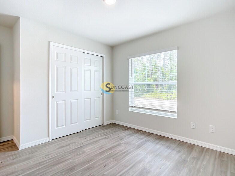 Building Photo - 10107 Tramore Ave