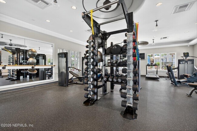 Building Photo - 168 Torres Trce