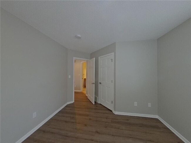 Building Photo - 15012 Viewcrest Ln