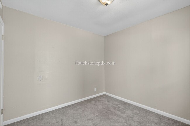 Building Photo - *$700 OFF SECOND MONTHS RENT* Brentwood-Da...