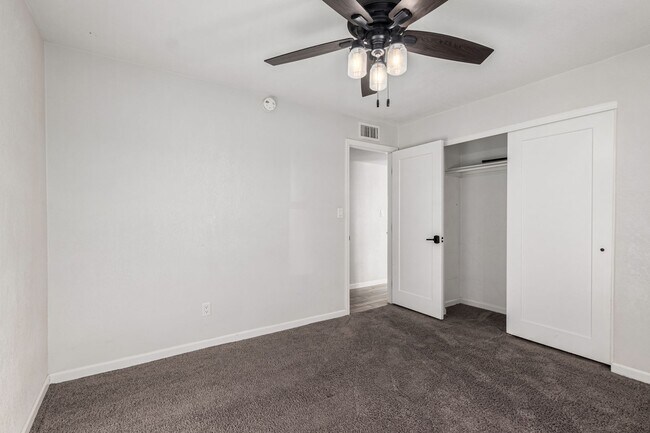 Building Photo - Beautiful 4 Bedroom Home Near Old Town Scottsdale & ASU