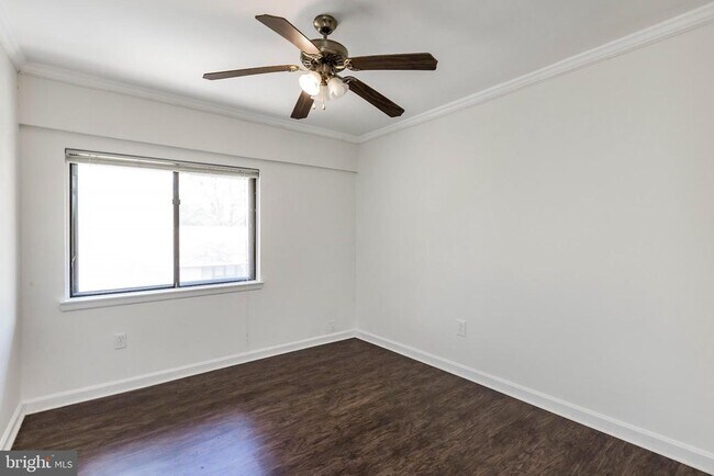 Building Photo - 5438 Ring Dove Ln