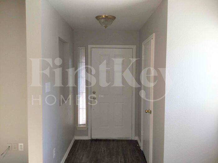 Building Photo - 1012 Port Mansfield Dr