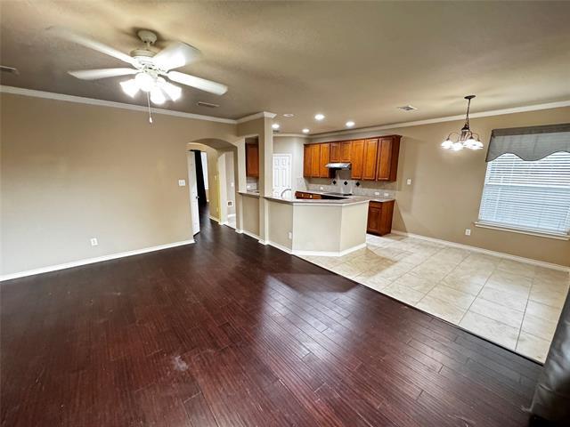 Building Photo - 4600 Palm Valley Dr
