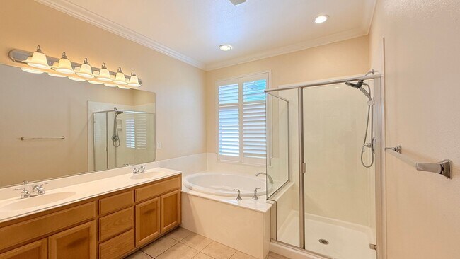 Building Photo - Beautiful 4BD/3BA, Two-Story Townhome in Alamo Creek, Danville- Available NOW!