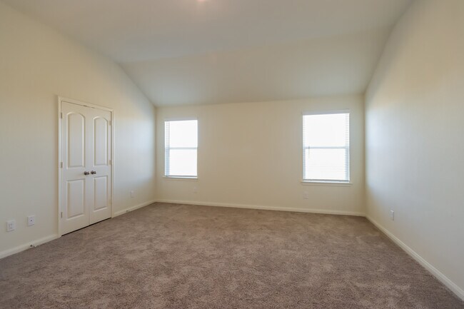 Building Photo - 5819 Littoral Rd