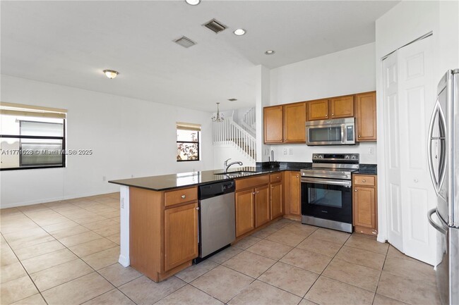 Building Photo - 3762 SW 93rd Ln