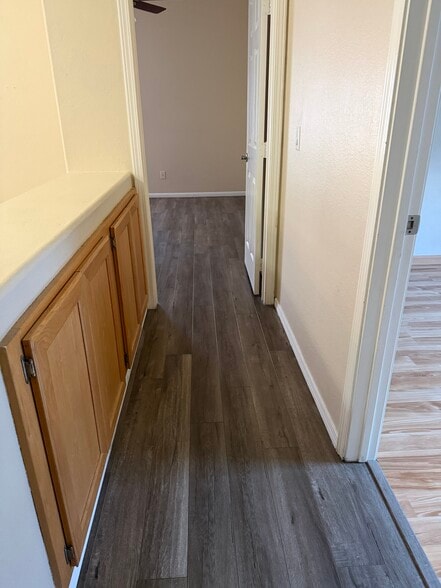 Building Photo - 2443 Avenida Flores