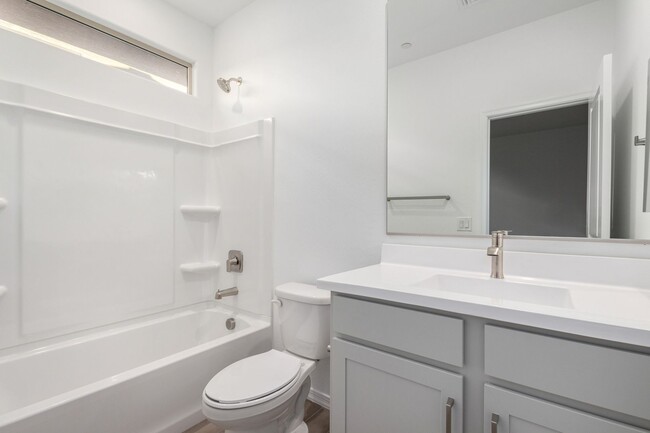 Building Photo - MOVE IN SPECIAL! Brand new 4 bedroom 2 bat...