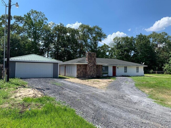 Building Photo - 3130 Brown Rd