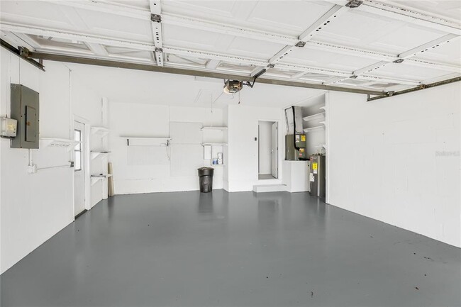 Building Photo - 2202 Cork Oak St W
