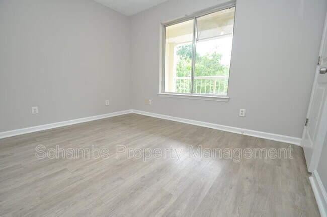 Building Photo - 1500 Graduate Ln