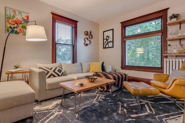 Building Photo - 3501 Cedar Ave S