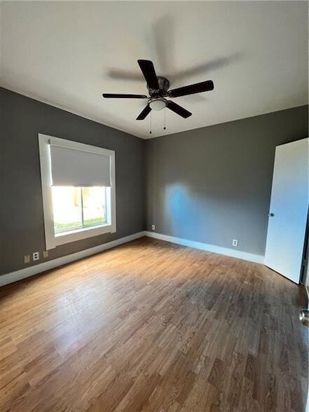 Building Photo - 3947 Coral Springs Dr