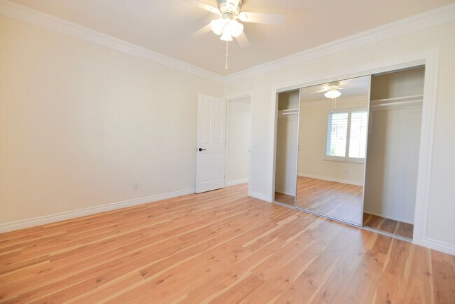 Building Photo - 412 Avenida Santa Barbara