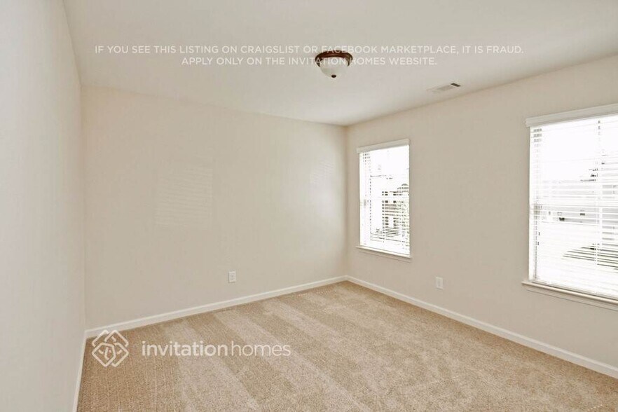 Building Photo - 4312 Violet Way Ct