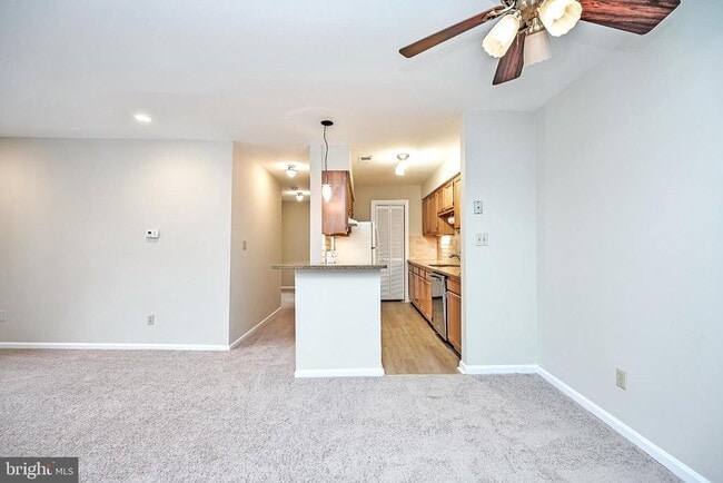 Building Photo - 5907 Noblestown Rd