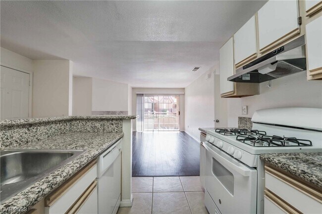 Building Photo - 2200 S Fort Apache Rd