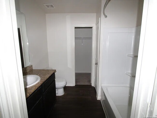 Building Photo - 6135 Lakefront