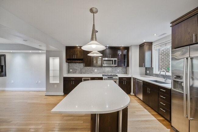 Building Photo - 1339 Riggs St NW