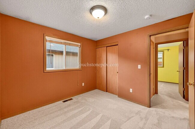 Building Photo - 471 NW 24th St