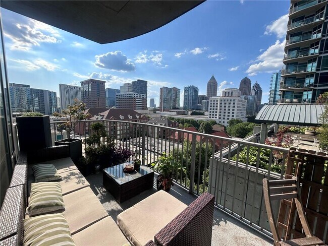 Building Photo - 923 Peachtree St NE