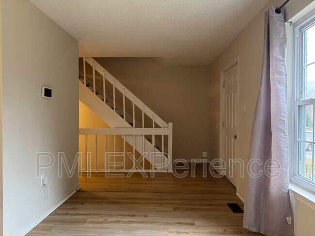 Building Photo - 709 St Michaels Dr