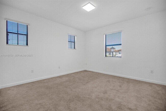 Building Photo - 3504 W 94th St