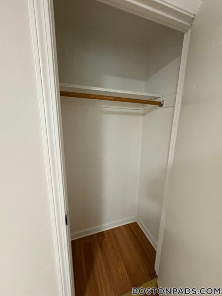 Building Photo - 140 Willard St