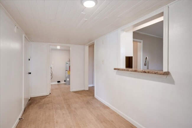 Building Photo - 2034 Fenwick St