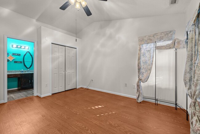 Building Photo - Charming 3-Bedroom Brick Ranch in Raleigh ...