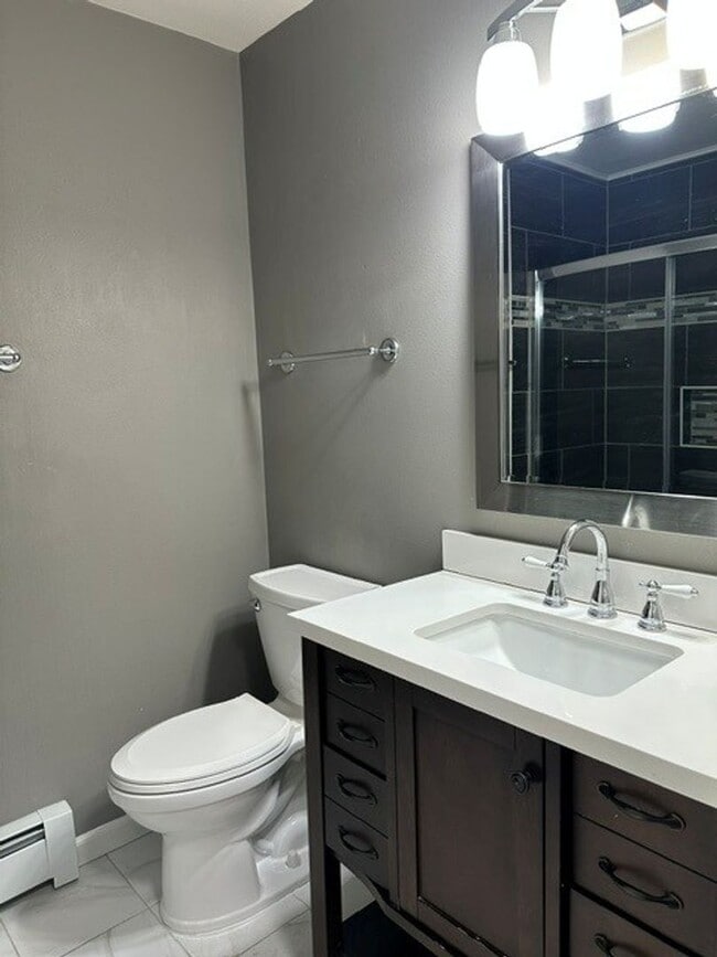 Building Photo - 2644 Forest Park Dr