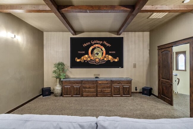 Building Photo - 5605 N Morpheus Pl