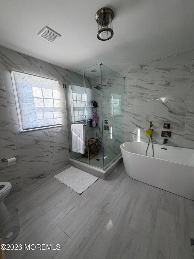 Building Photo - 534 Apple Dr