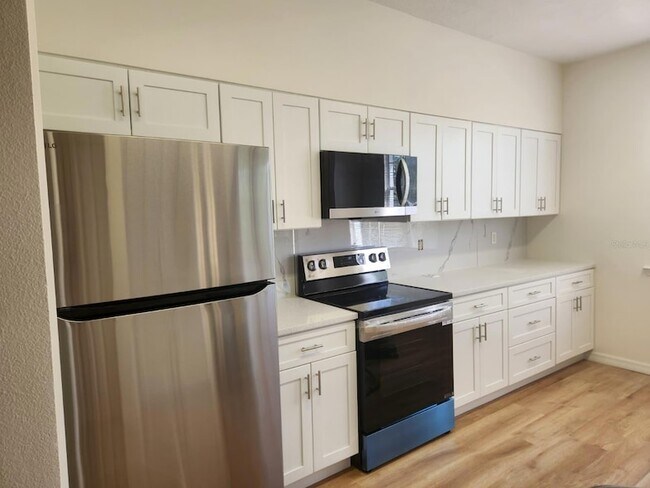 Building Photo - 10873 Windsor Walk Dr